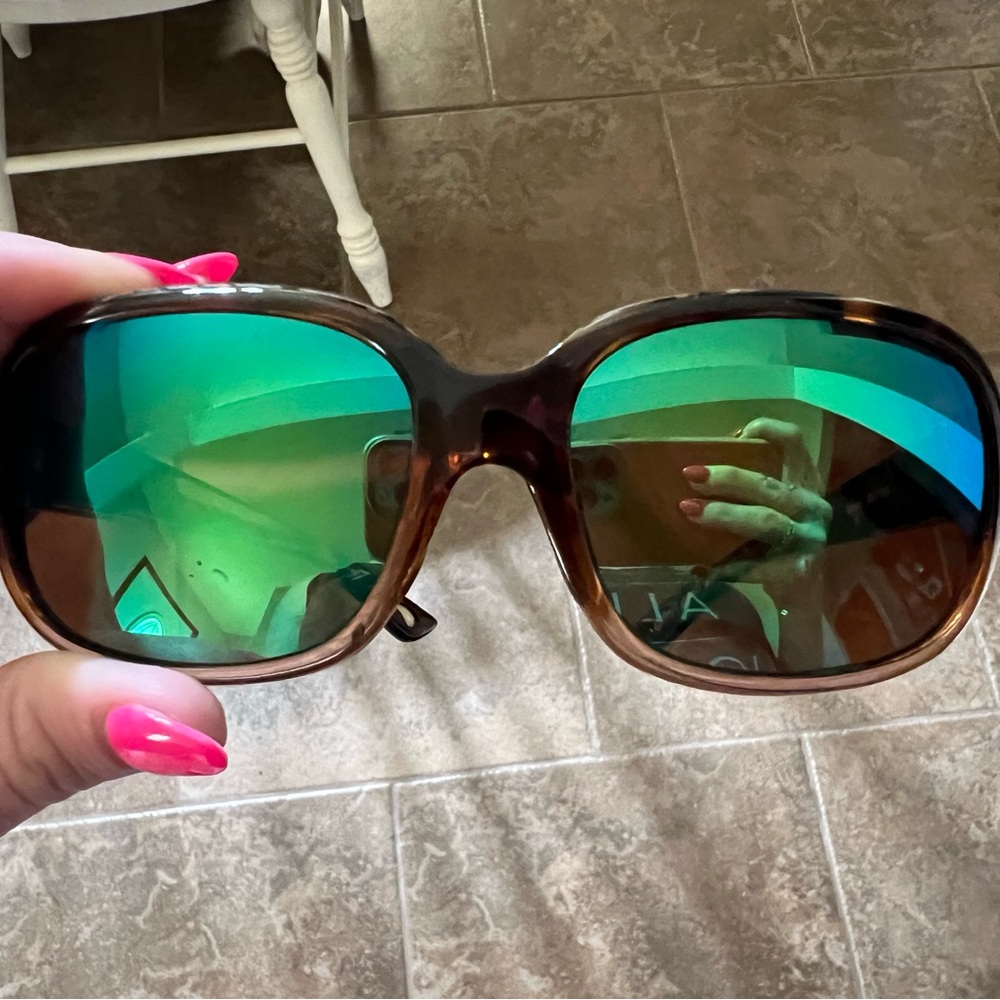 Costa women sunglasses
